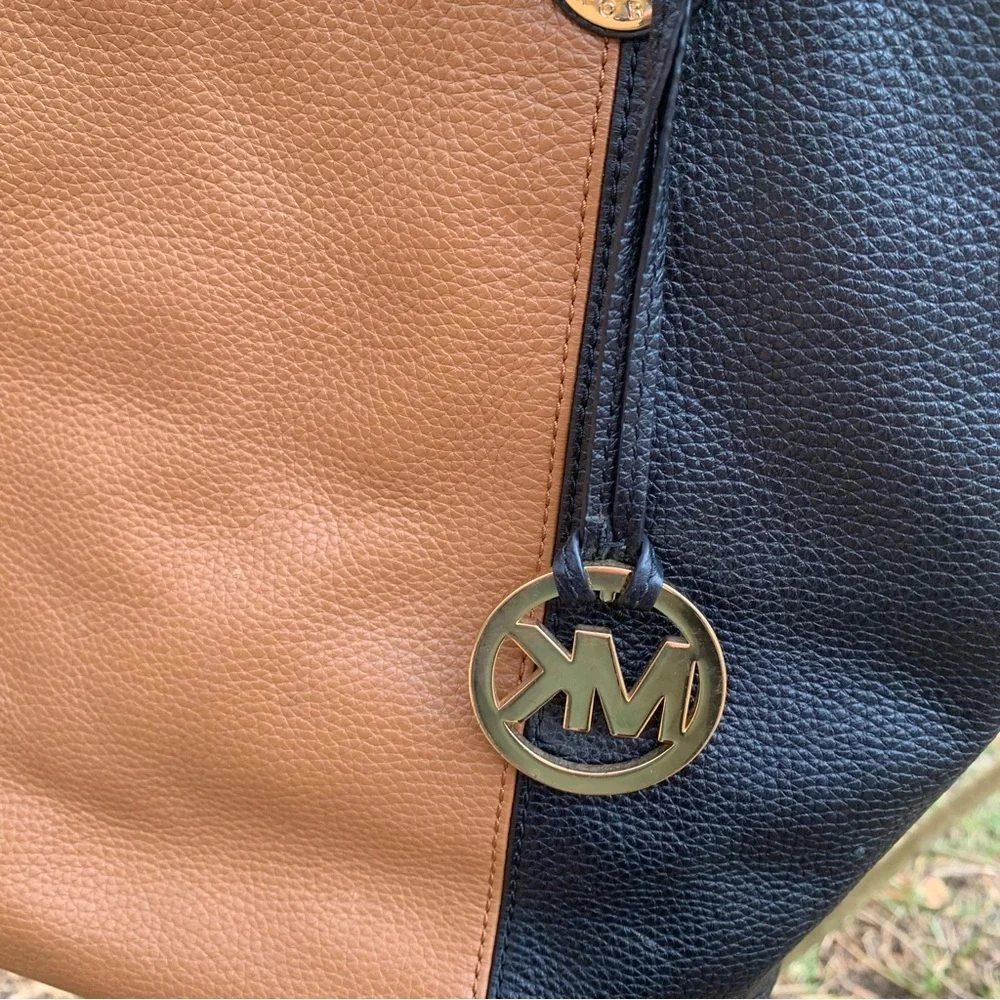 Michael Kors Large Pebble Leather Color Block Shoulder Bag in Black/Tan
